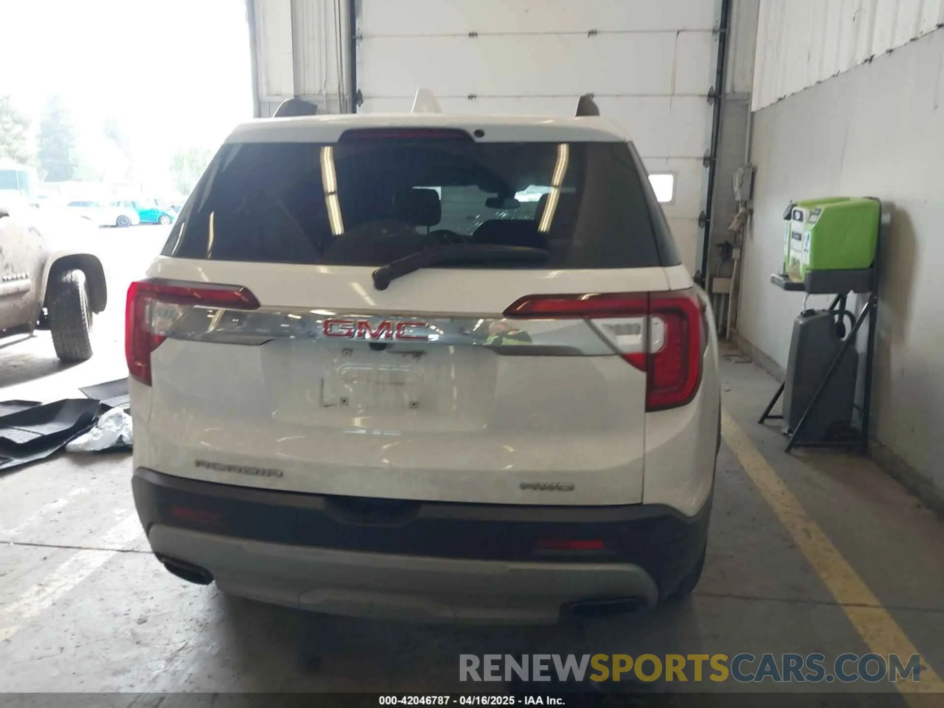 17 Фотография поврежденного автомобиля 1GKKNUL49NZ154455 GMC ACADIA 2022