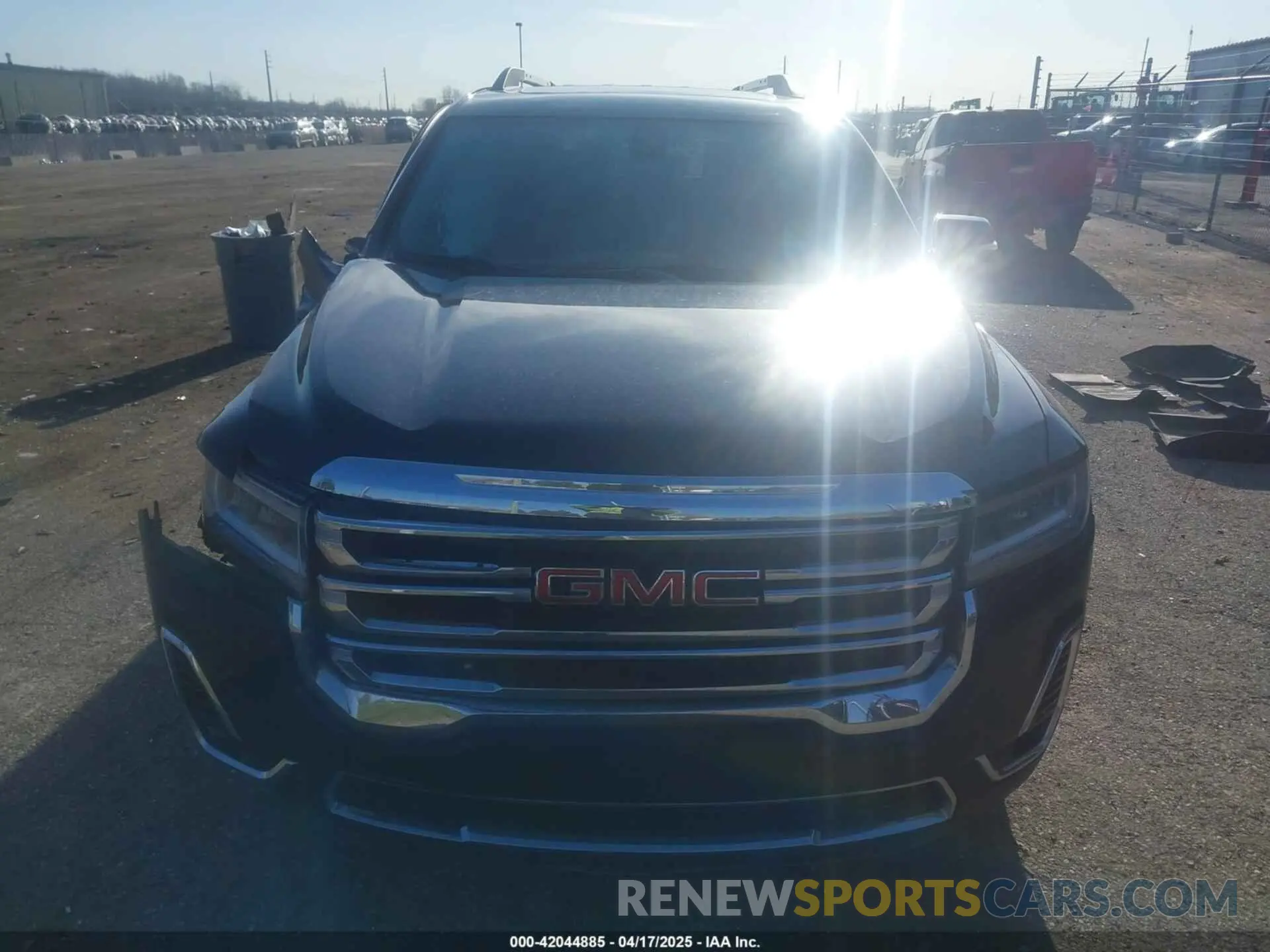 12 Фотография поврежденного автомобиля 1GKKNULS3NZ113334 GMC ACADIA 2022