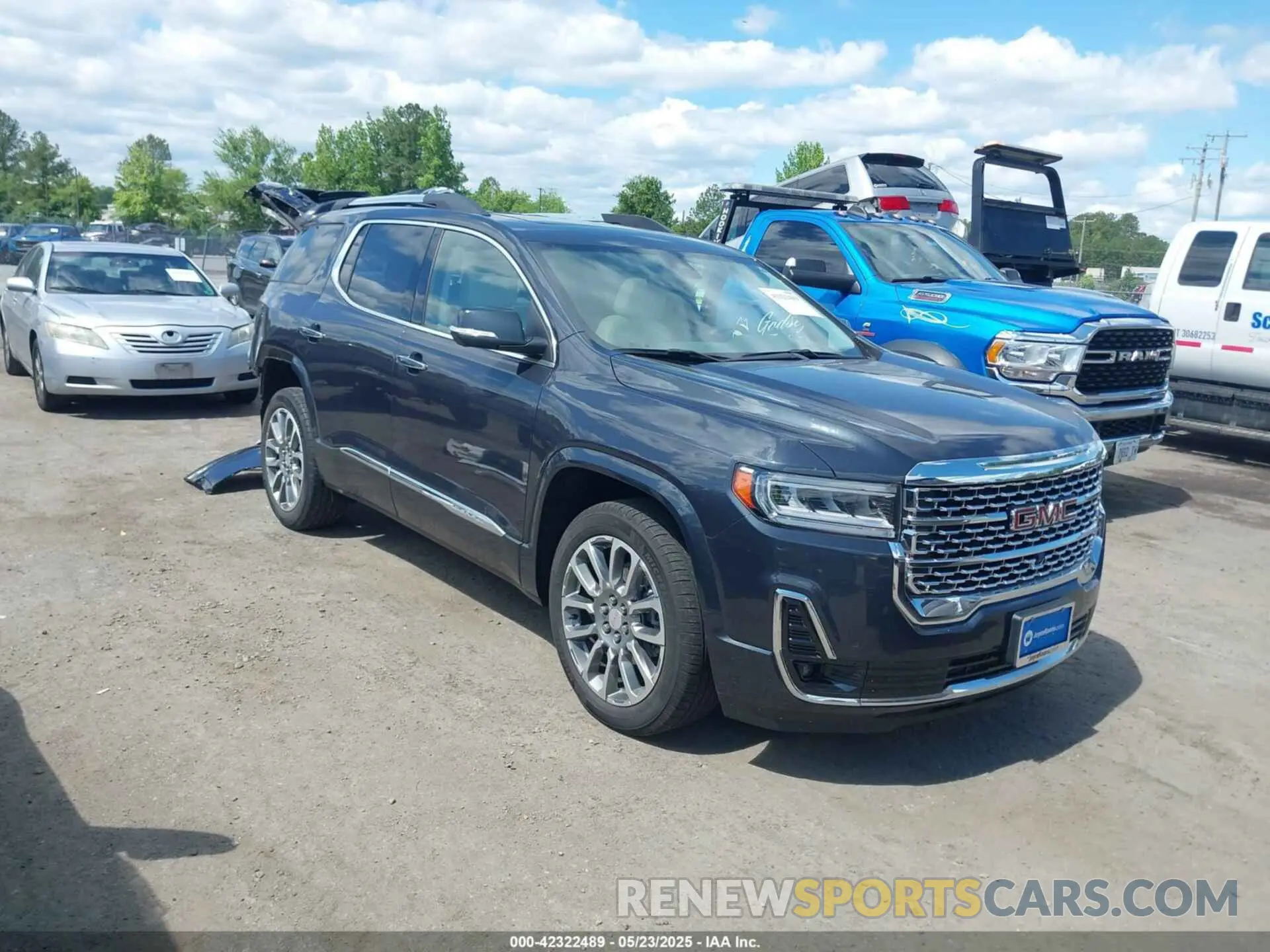 1 Photograph of a damaged car 1GKKNXLS0NZ168843 GMC ACADIA 2022