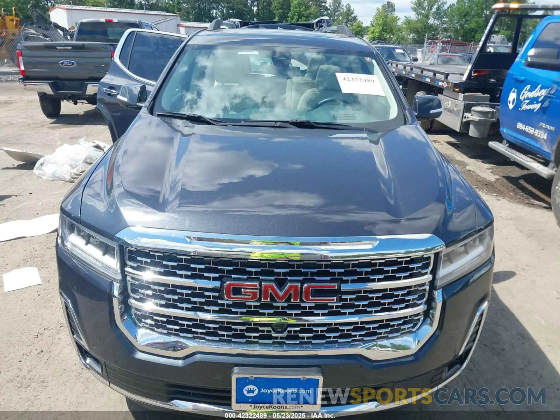 13 Photograph of a damaged car 1GKKNXLS0NZ168843 GMC ACADIA 2022