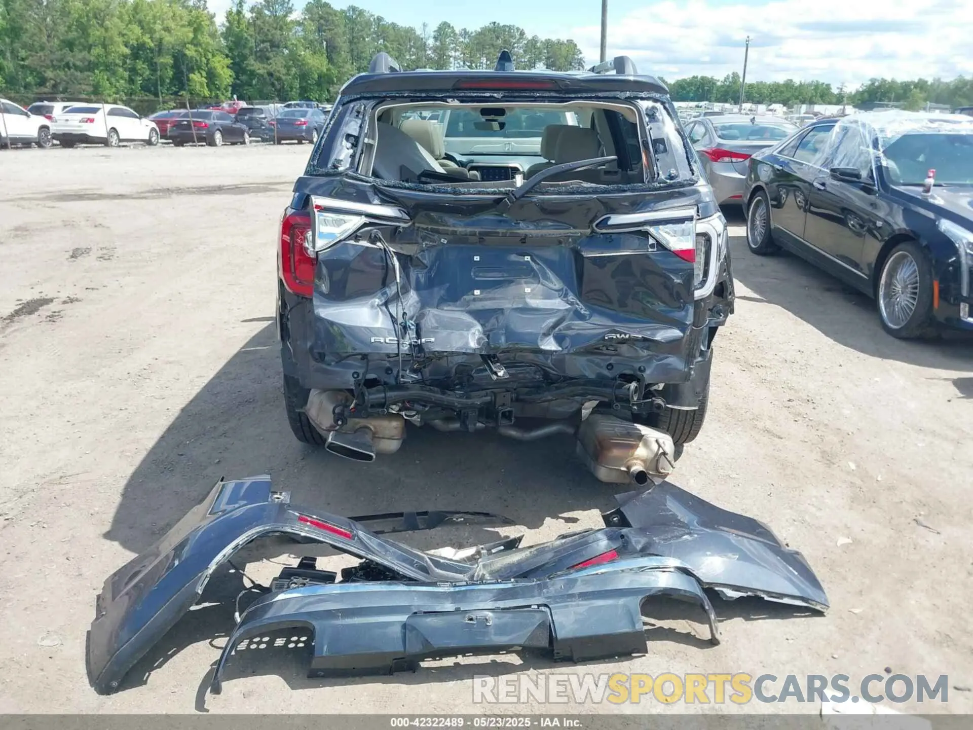 6 Photograph of a damaged car 1GKKNXLS0NZ168843 GMC ACADIA 2022