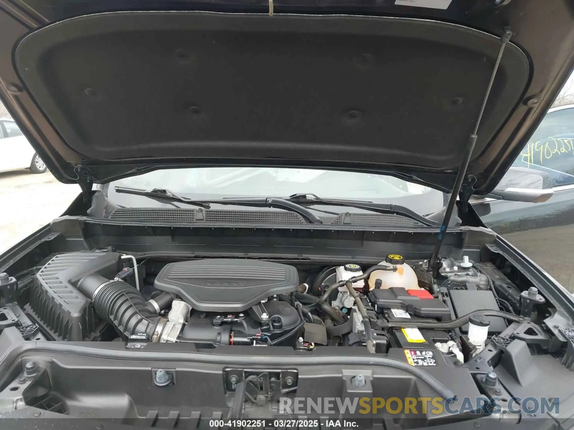 10 Photograph of a damaged car 1GKKNXLS6NZ143347 GMC ACADIA 2022
