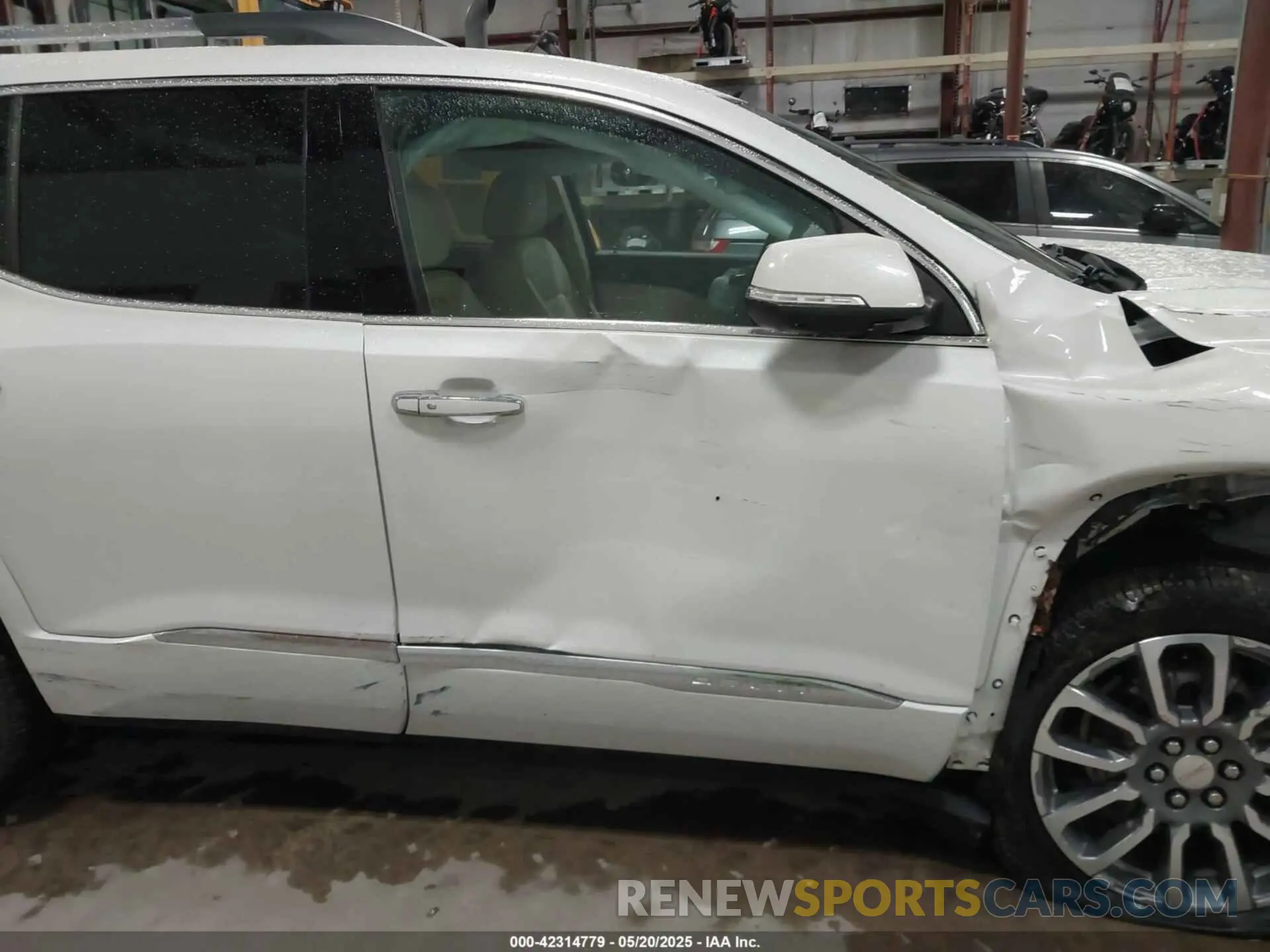 14 Фотография поврежденного автомобиля 1GKKNXLS8NZ103450 GMC ACADIA 2022