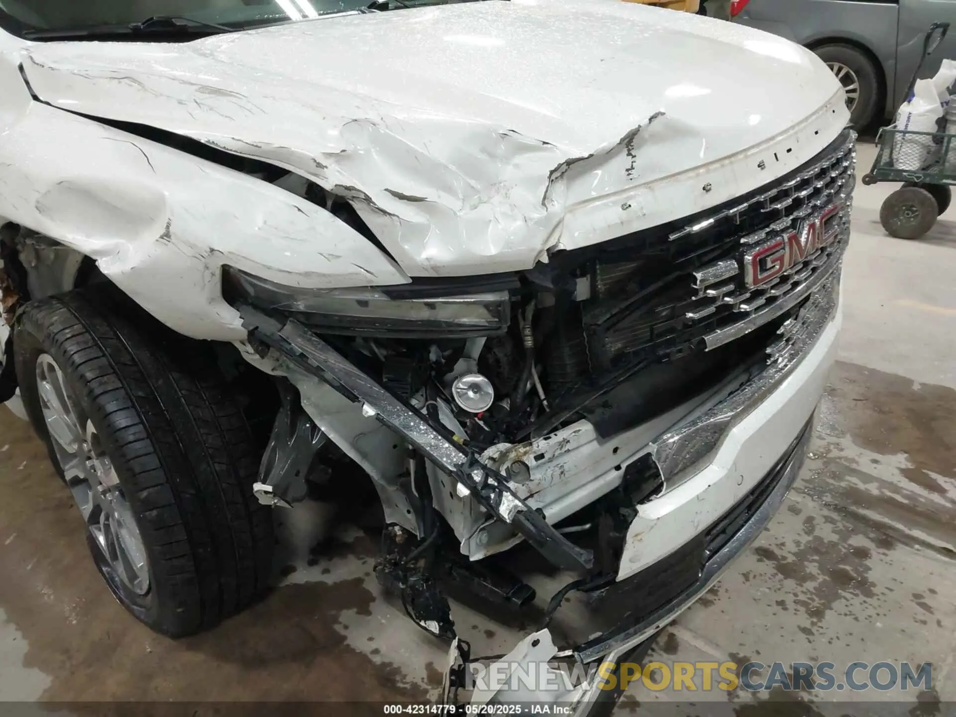 6 Фотография поврежденного автомобиля 1GKKNXLS8NZ103450 GMC ACADIA 2022