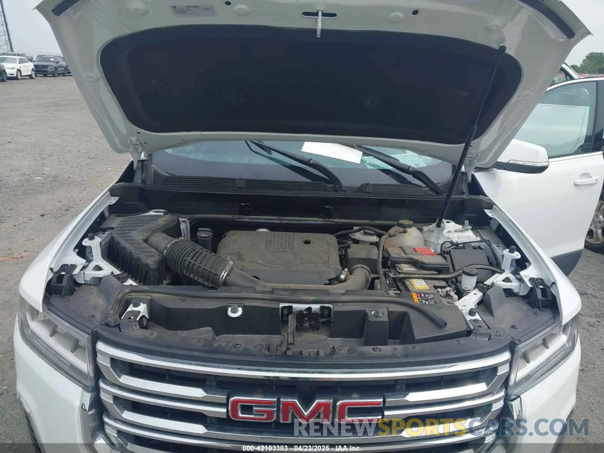 10 Фотография поврежденного автомобиля 1GKKNKL40PZ242091 GMC ACADIA 2023