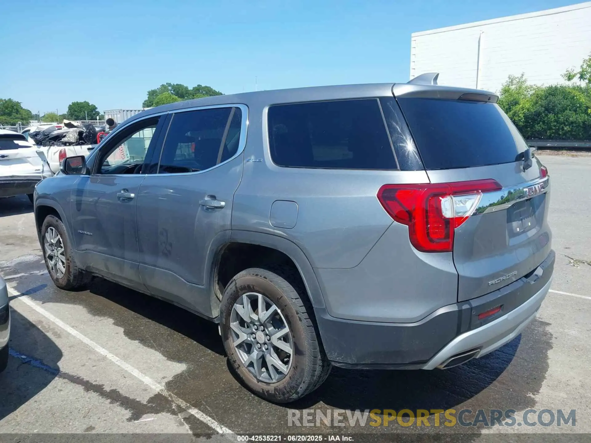 14 Photograph of a damaged car 1GKKNKL44PZ200362 GMC ACADIA 2023
