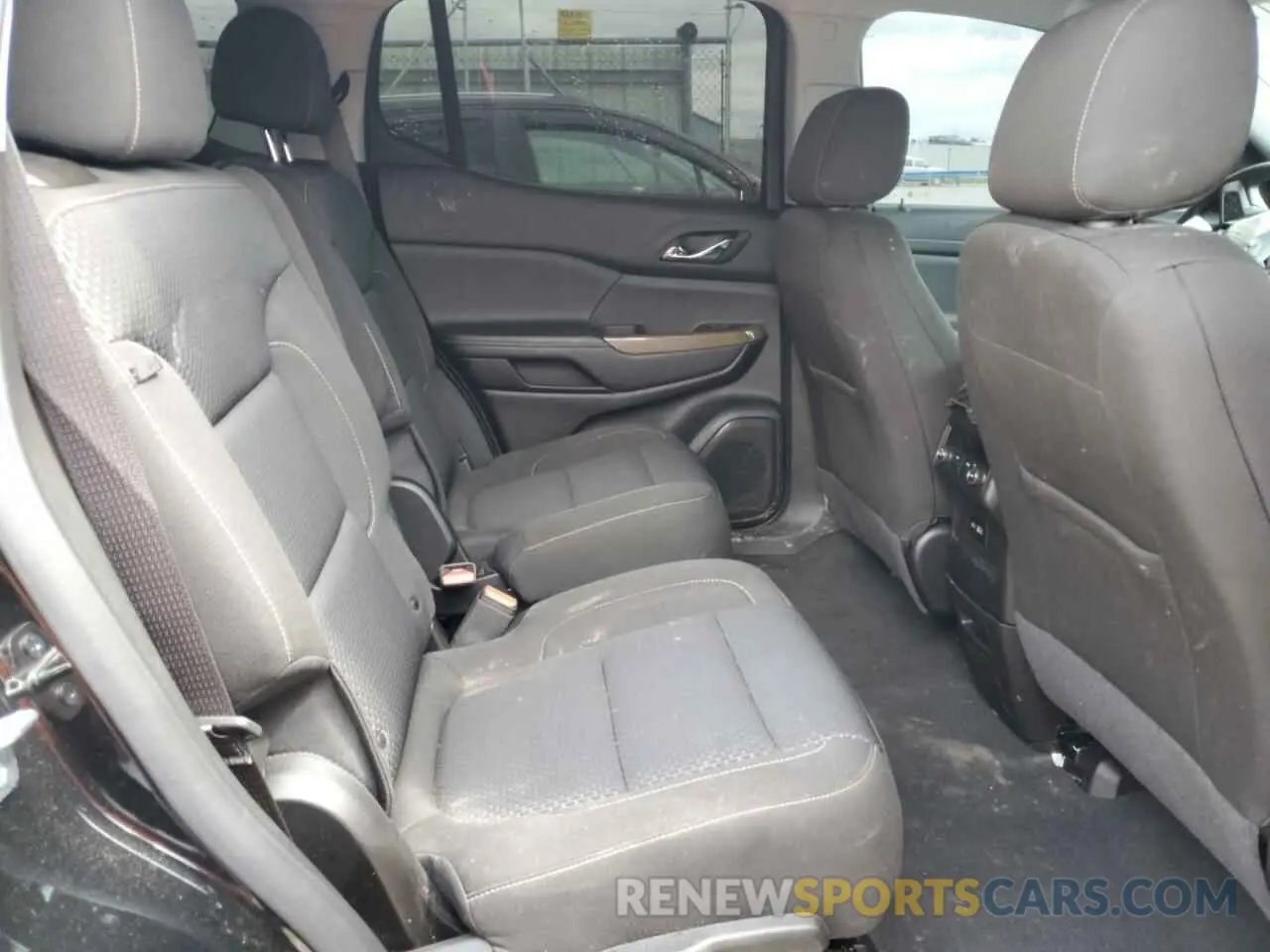 11 Photograph of a damaged car 1GKKNKL47PZ255355 GMC ACADIA 2023