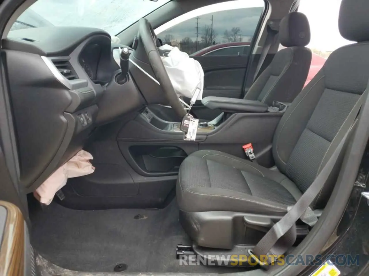 7 Photograph of a damaged car 1GKKNKL47PZ255355 GMC ACADIA 2023