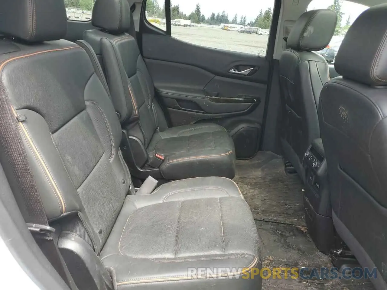 11 Photograph of a damaged car 1GKKNLLS0PZ205014 GMC ACADIA 2023