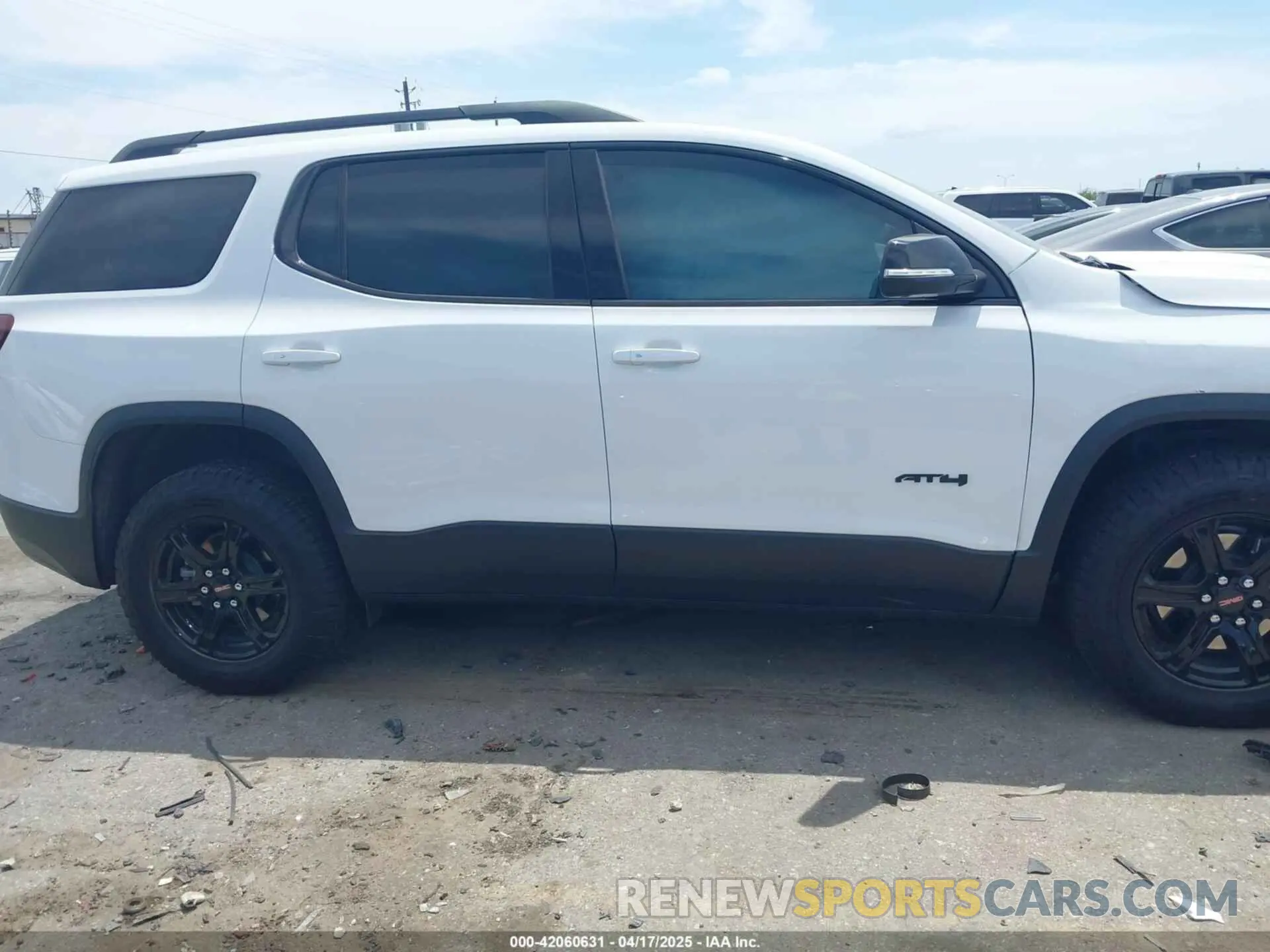 13 Photograph of a damaged car 1GKKNLLS1PZ248079 GMC ACADIA 2023