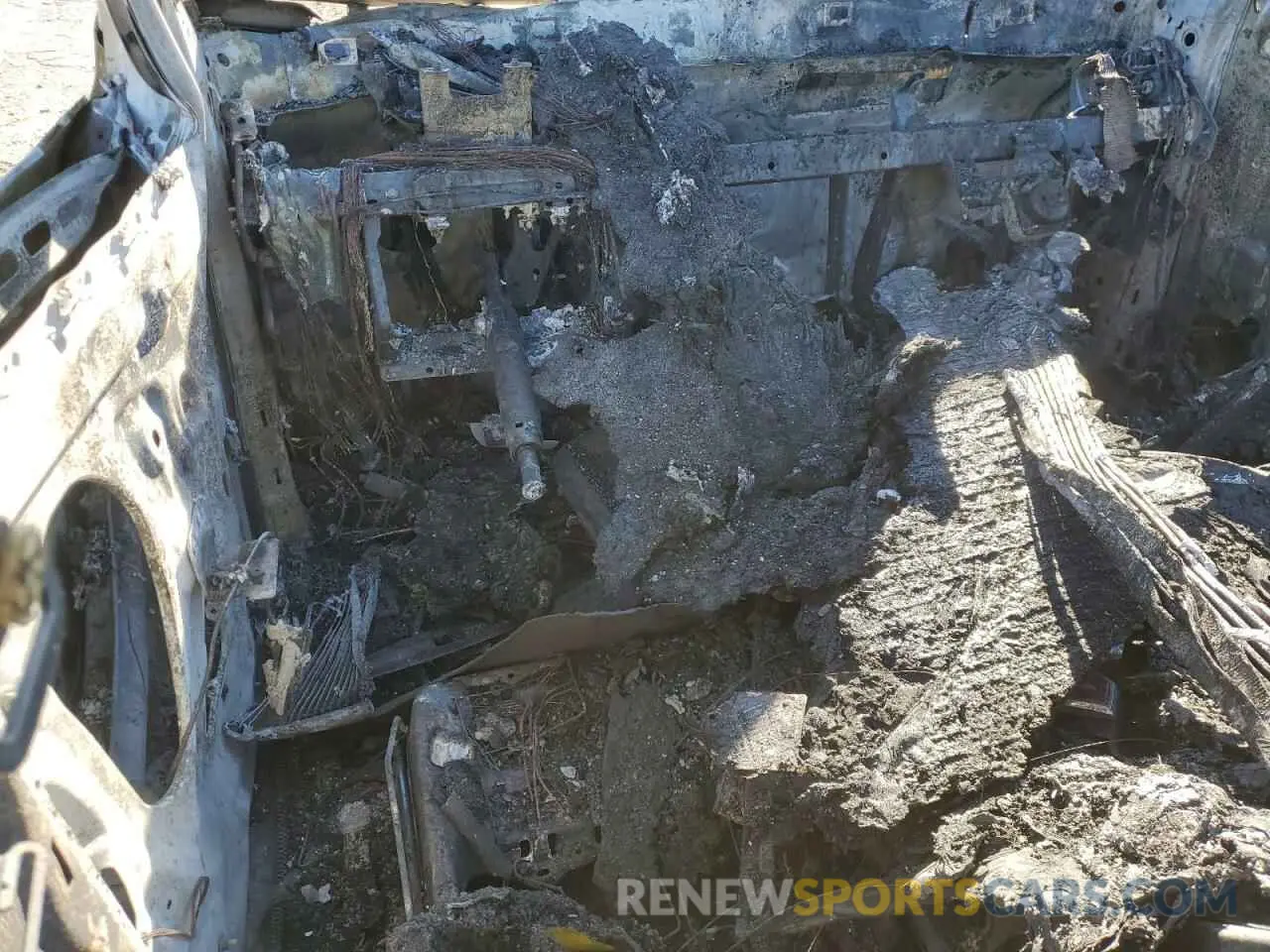 8 Photograph of a damaged car 1GKKNLLS4PZ248478 GMC ACADIA 2023