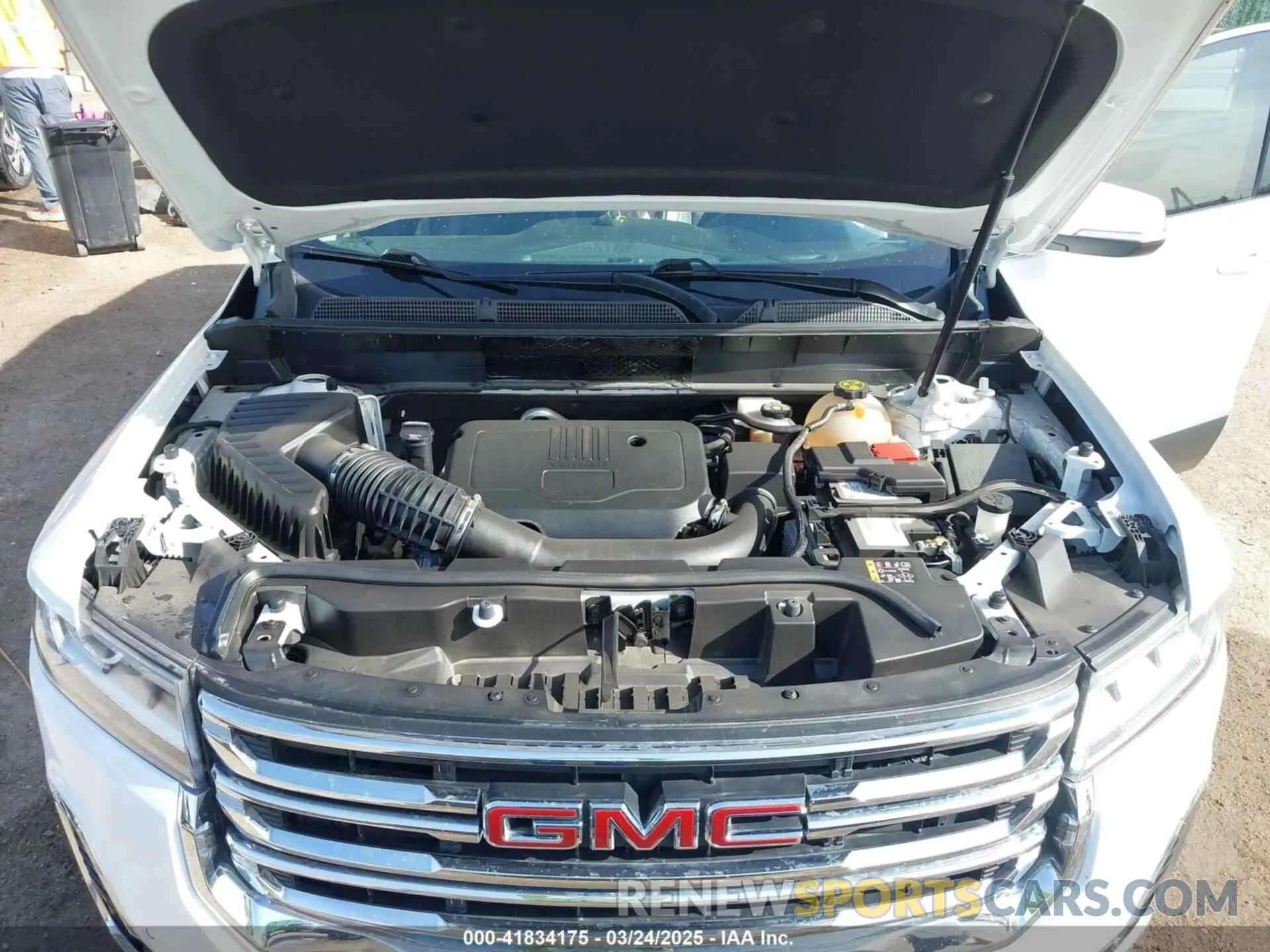10 Фотография поврежденного автомобиля 1GKKNML42PZ127097 GMC ACADIA 2023