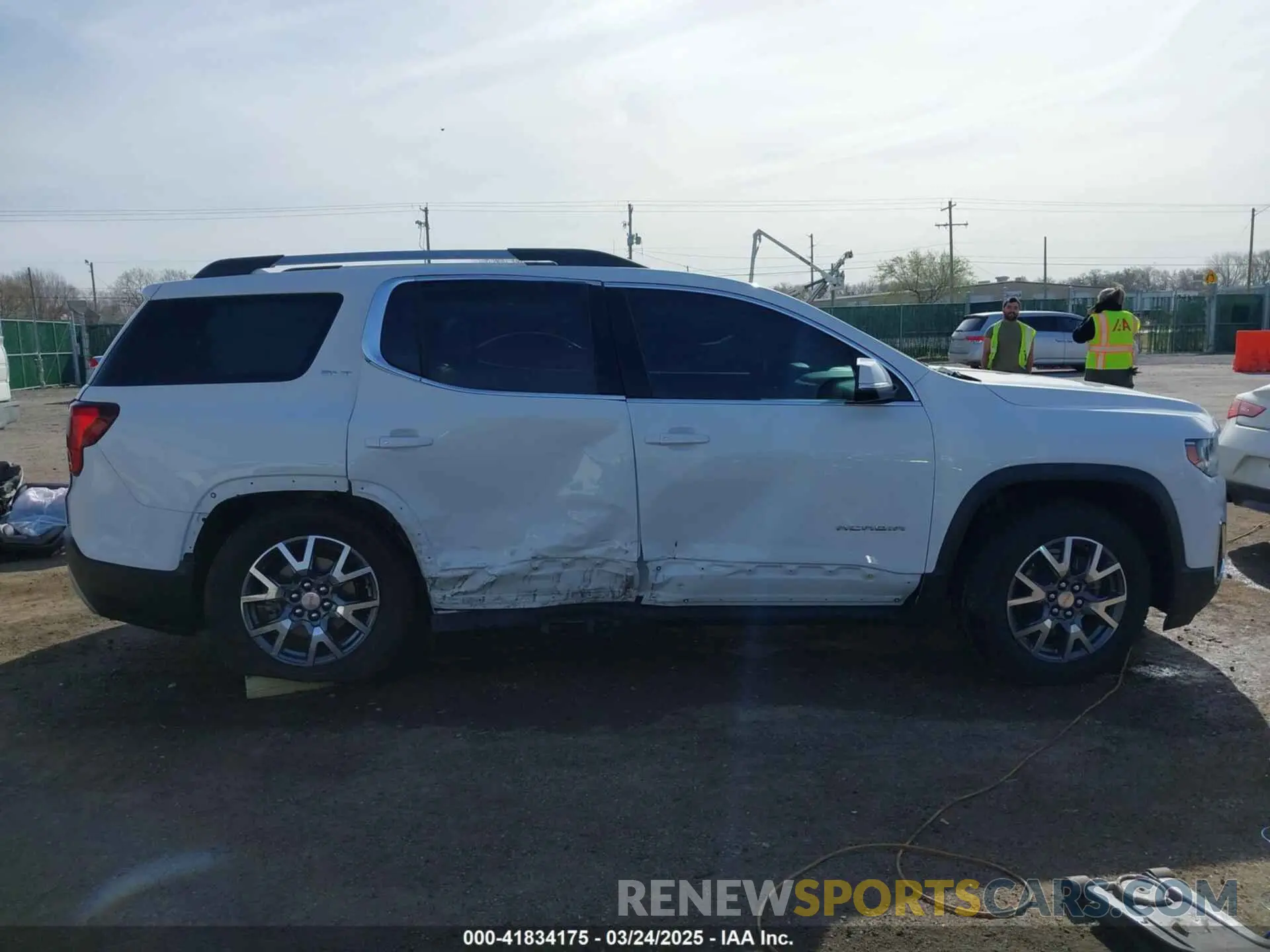 13 Фотография поврежденного автомобиля 1GKKNML42PZ127097 GMC ACADIA 2023