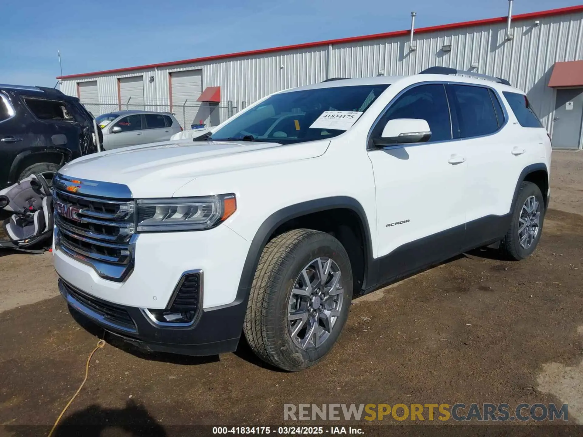 2 Фотография поврежденного автомобиля 1GKKNML42PZ127097 GMC ACADIA 2023
