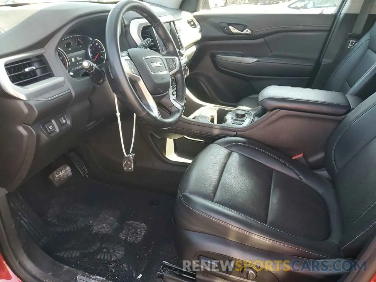 7 Photograph of a damaged car 1GKKNML45PZ121598 GMC ACADIA 2023