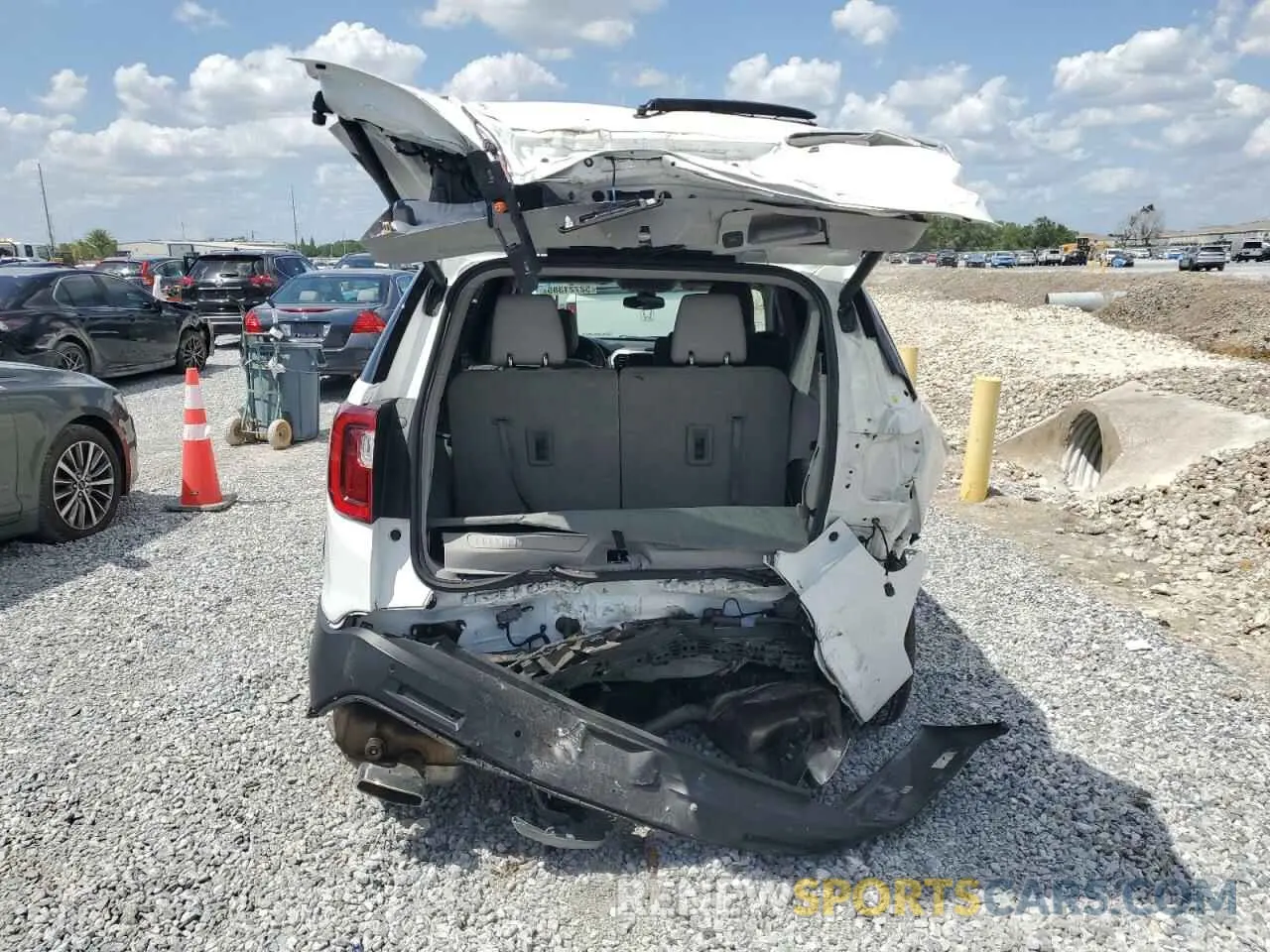 6 Фотография поврежденного автомобиля 1GKKNML46PZ155713 GMC ACADIA 2023