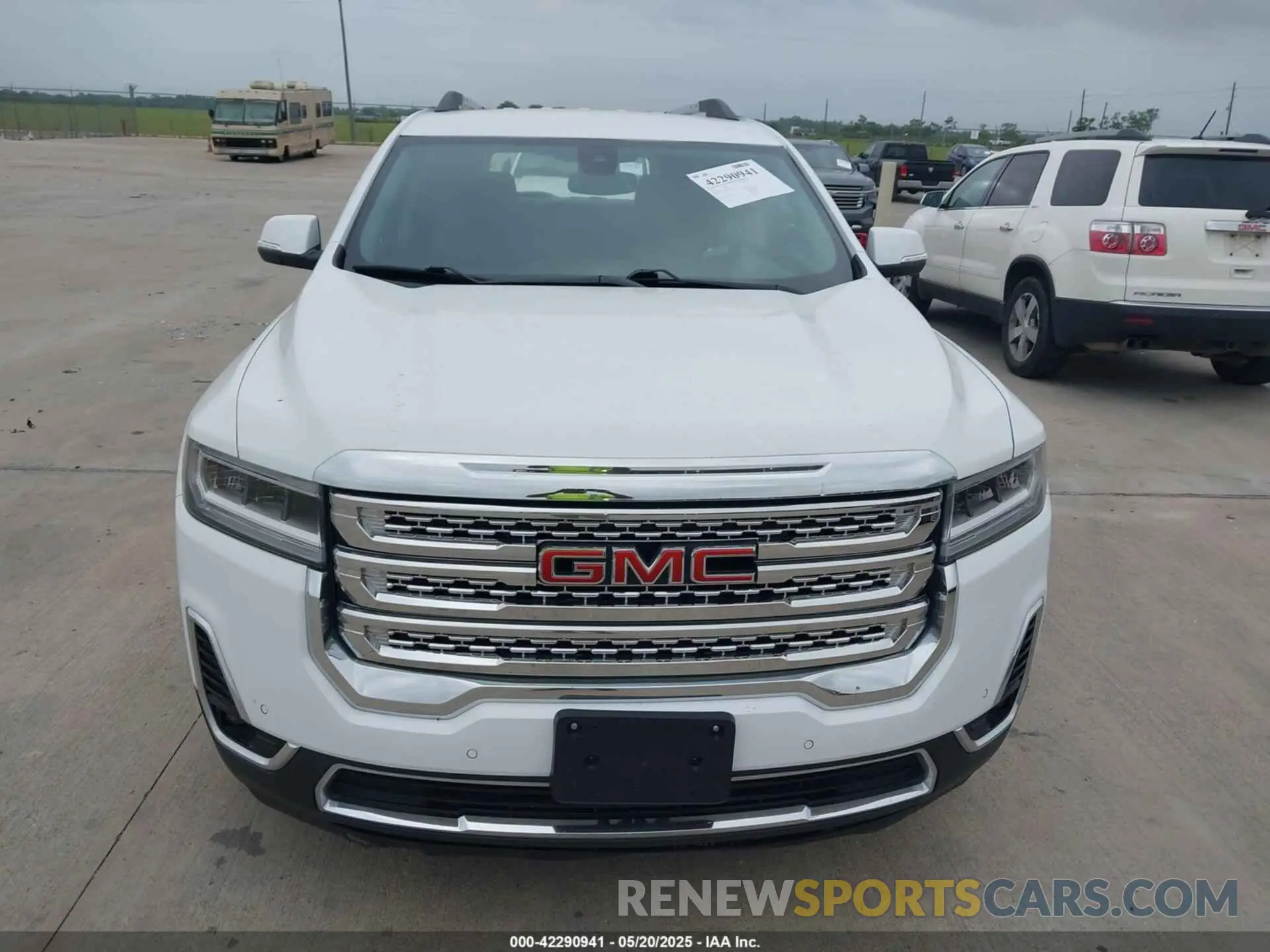12 Photograph of a damaged car 1GKKNML46PZ161513 GMC ACADIA 2023