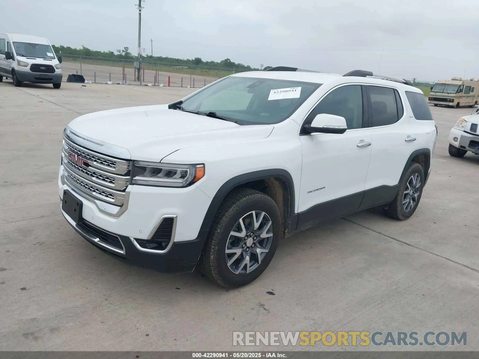2 Photograph of a damaged car 1GKKNML46PZ161513 GMC ACADIA 2023