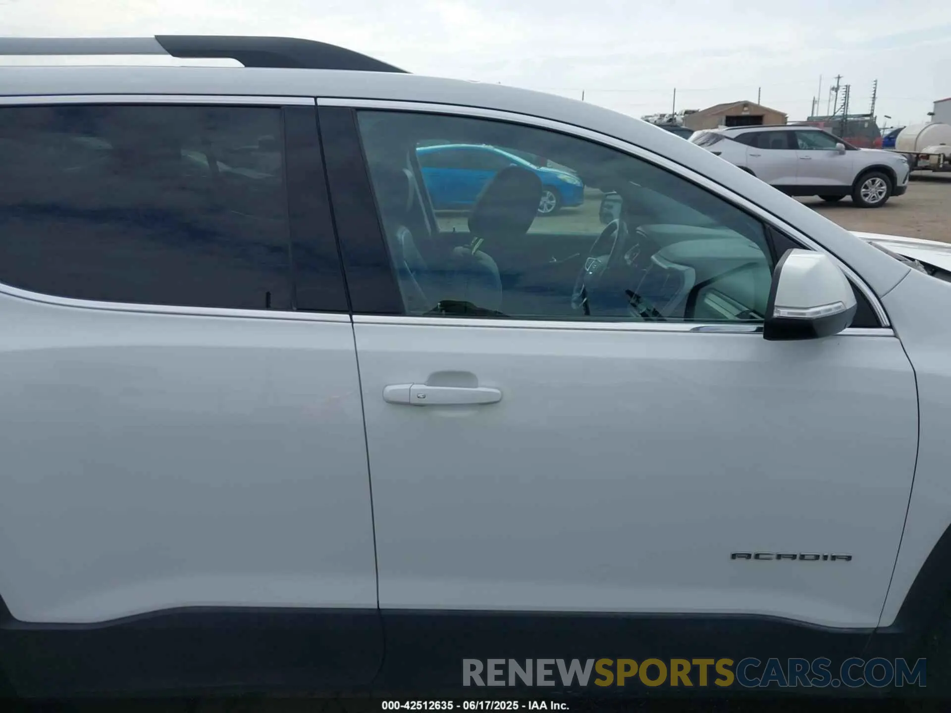 13 Photograph of a damaged car 1GKKNML49PZ218139 GMC ACADIA 2023