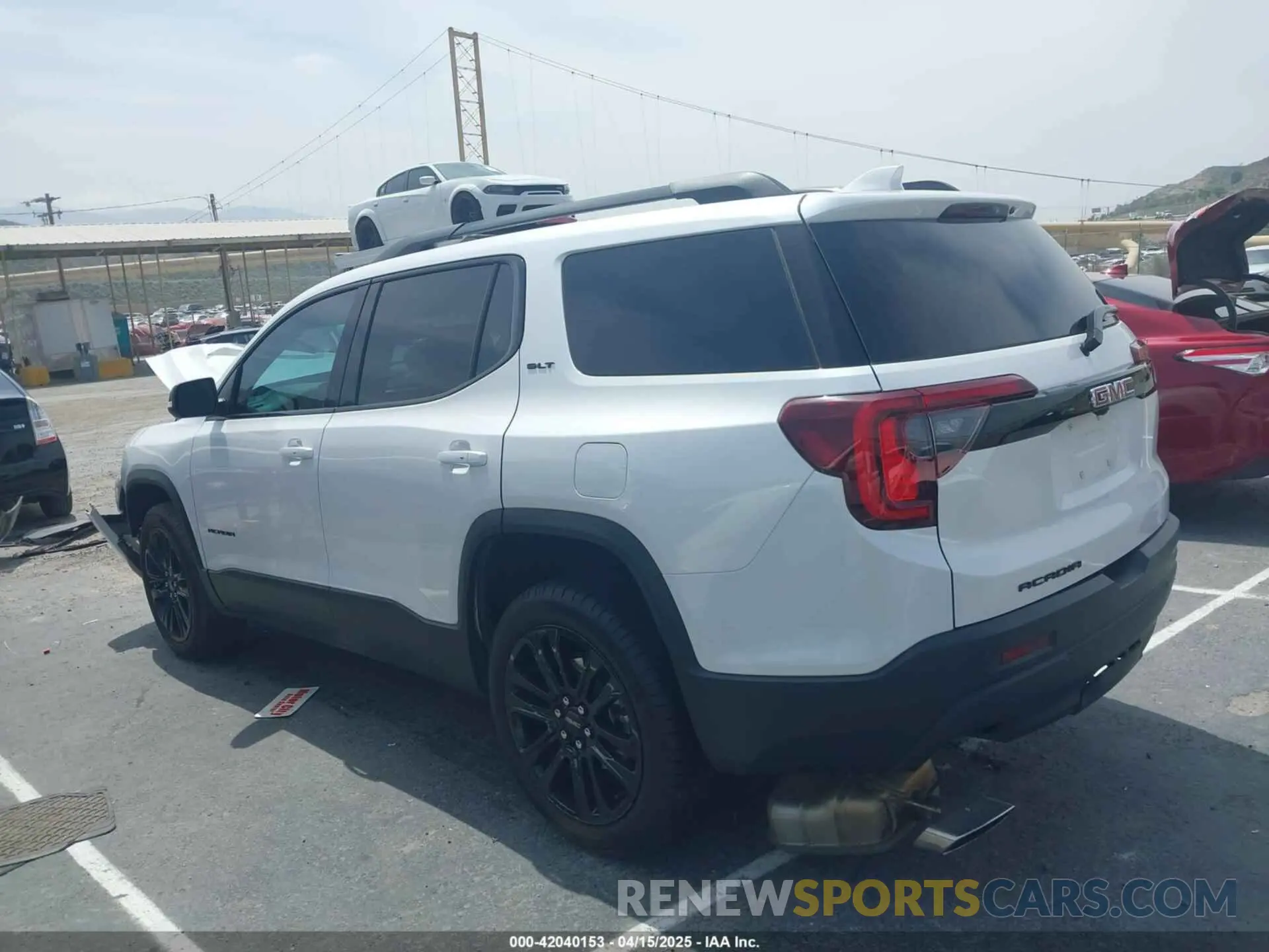 13 Photograph of a damaged car 1GKKNML49PZ252503 GMC ACADIA 2023