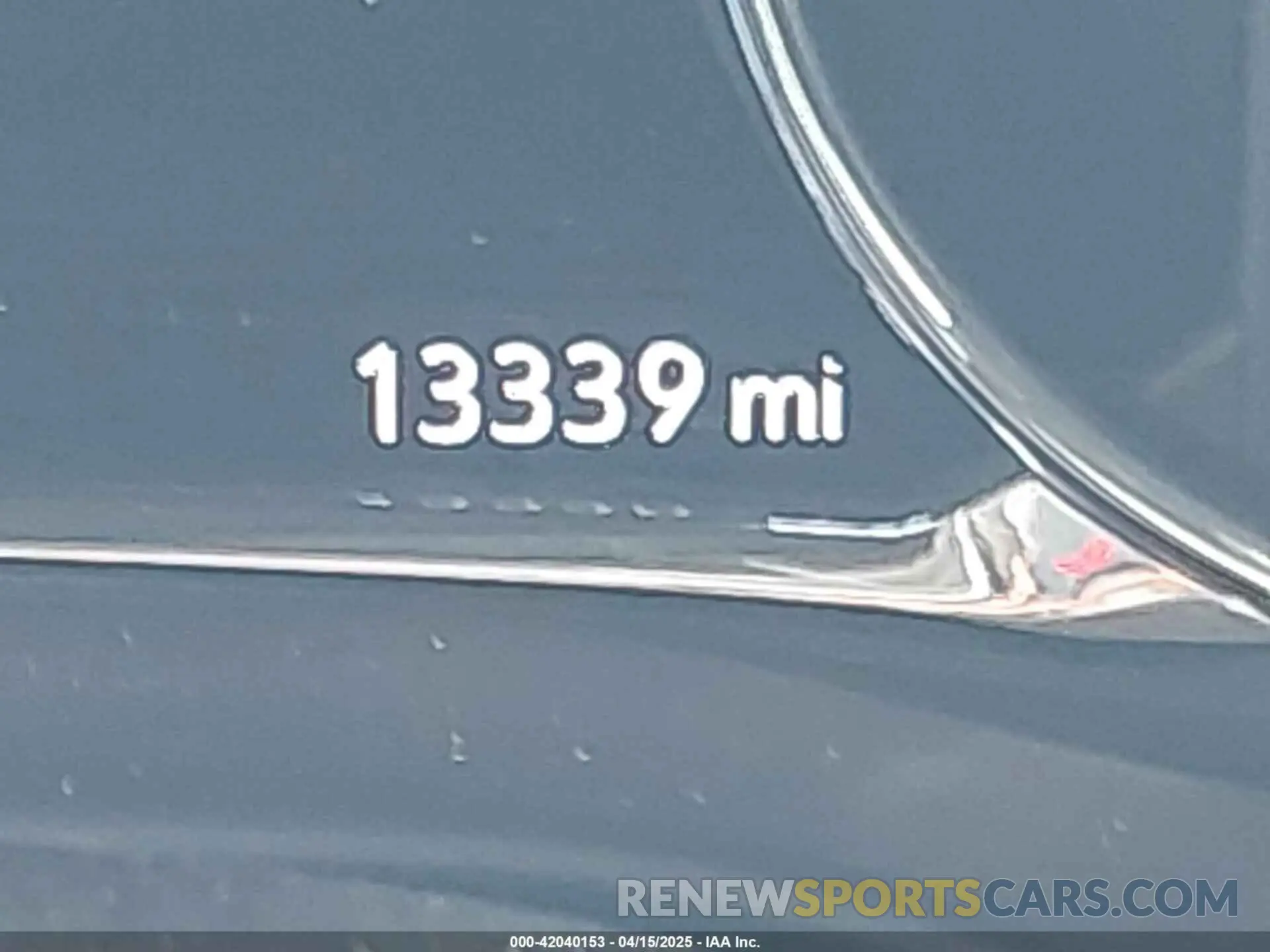 14 Photograph of a damaged car 1GKKNML49PZ252503 GMC ACADIA 2023