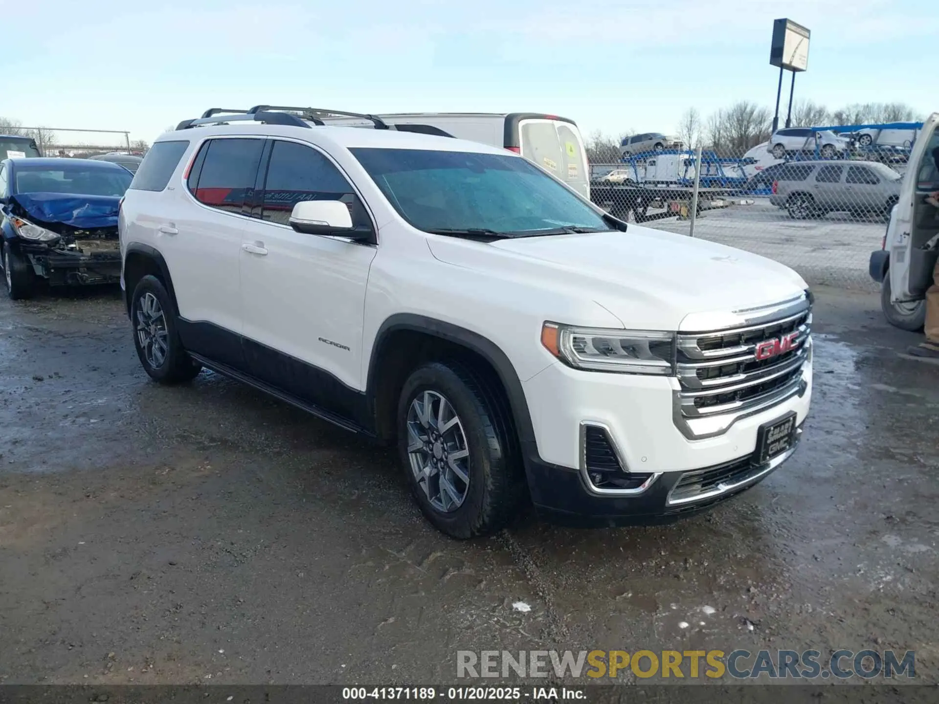 1 Photograph of a damaged car 1GKKNMLS0PZ212549 GMC ACADIA 2023