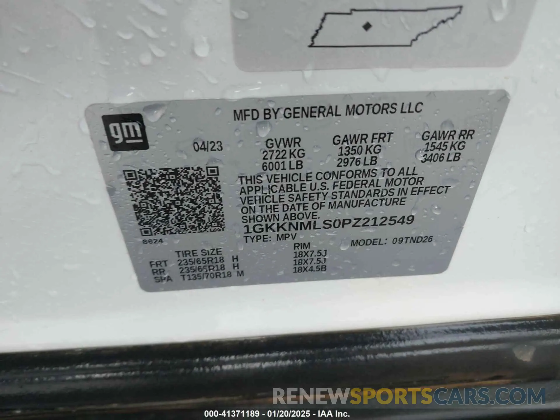 9 Photograph of a damaged car 1GKKNMLS0PZ212549 GMC ACADIA 2023