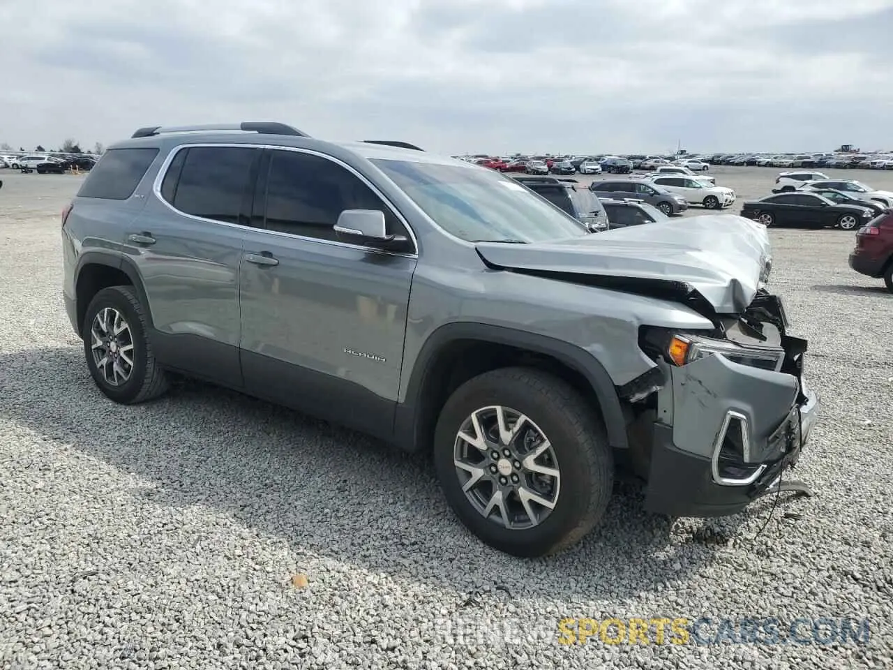 4 Photograph of a damaged car 1GKKNMLS2PZ145808 GMC ACADIA 2023