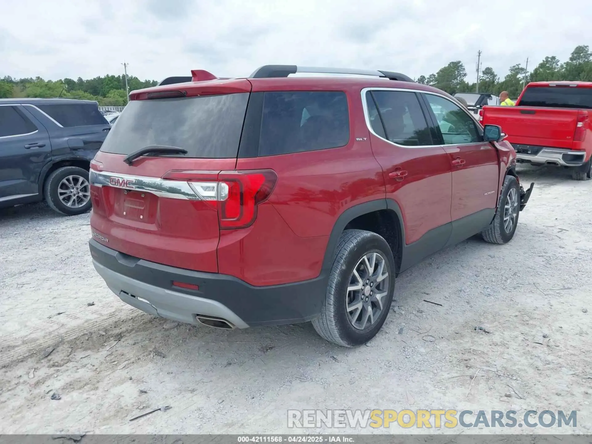 4 Photograph of a damaged car 1GKKNMLS3PZ170569 GMC ACADIA 2023