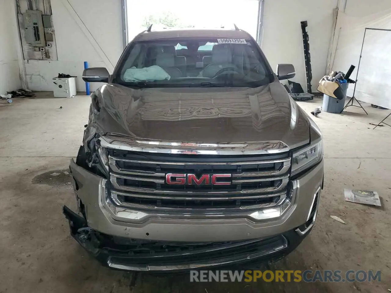 5 Photograph of a damaged car 1GKKNMLS4PZ154946 GMC ACADIA 2023