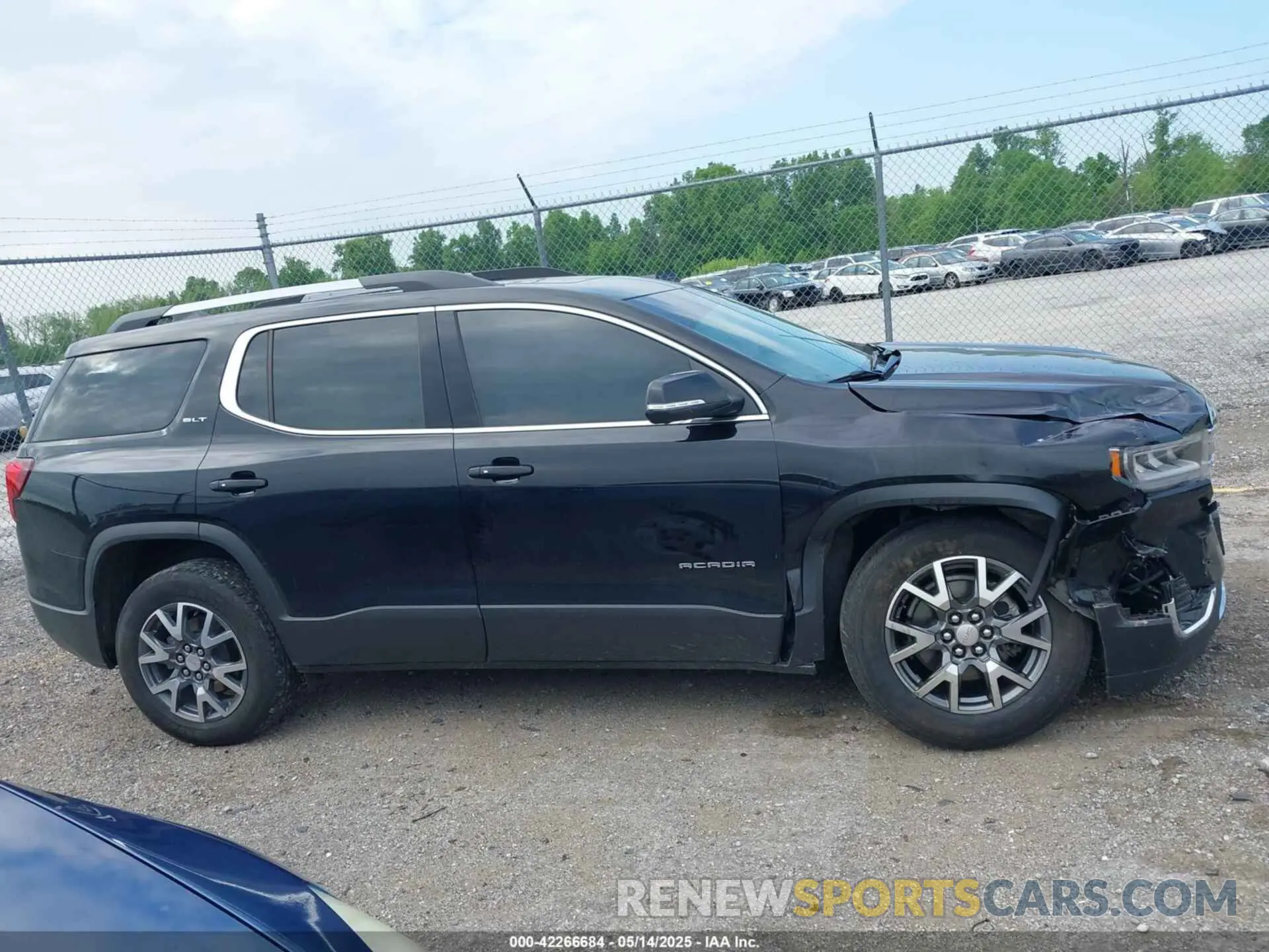 13 Photograph of a damaged car 1GKKNMLS5PZ251525 GMC ACADIA 2023