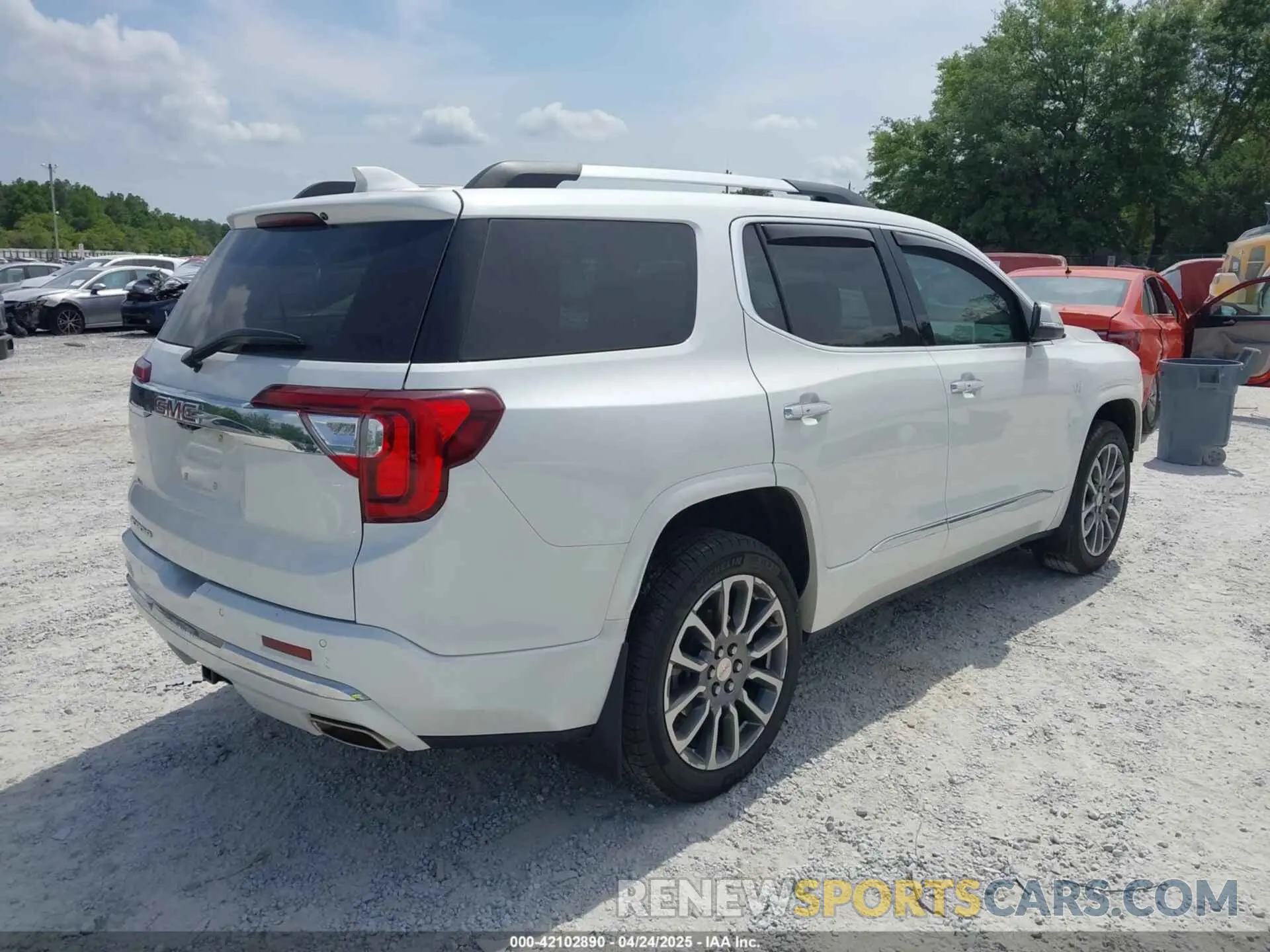 4 Фотография поврежденного автомобиля 1GKKNPLS4PZ214810 GMC ACADIA 2023