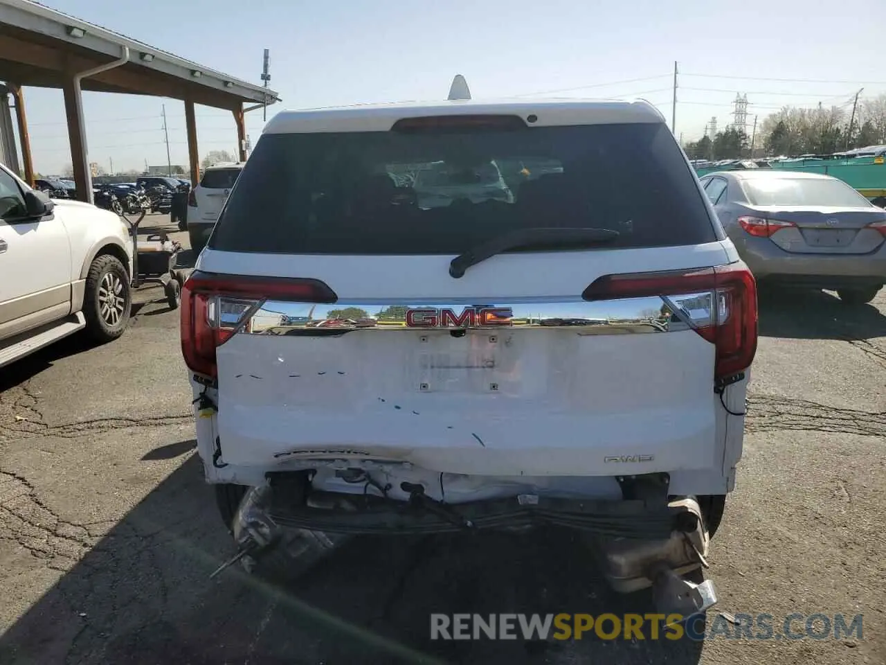 6 Photograph of a damaged car 1GKKNRL48PZ217772 GMC ACADIA 2023