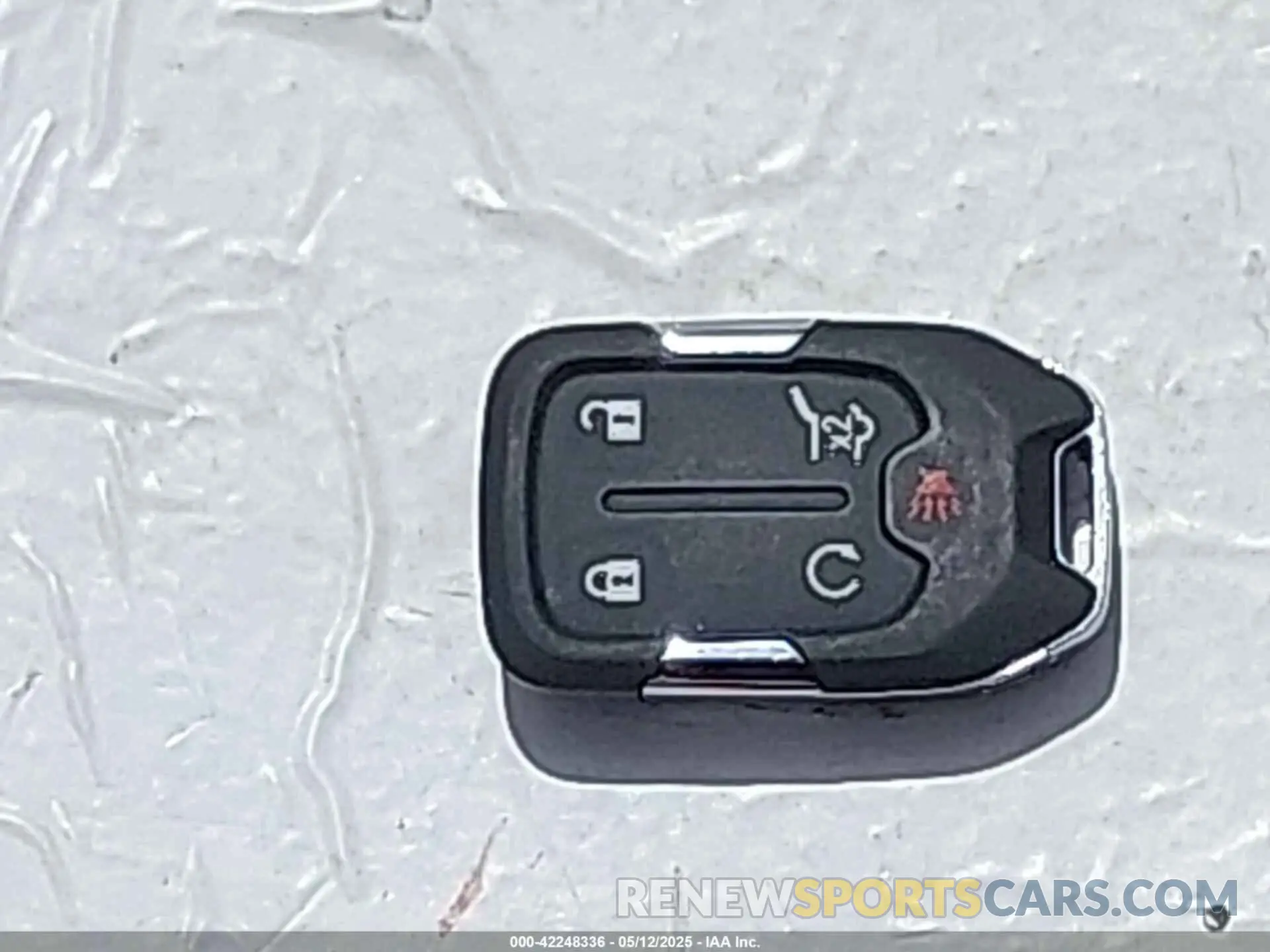 11 Photograph of a damaged car 1GKKNUL40PZ149874 GMC ACADIA 2023