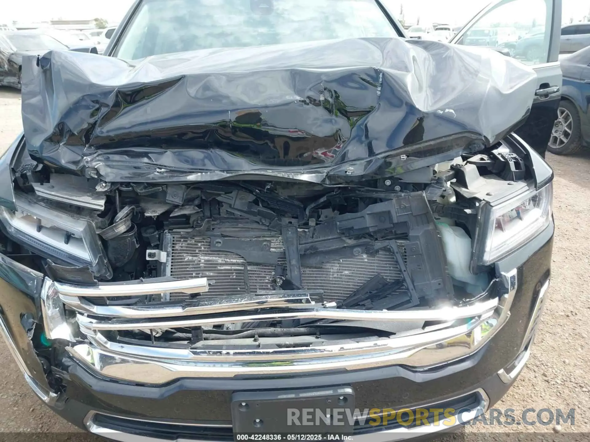 6 Photograph of a damaged car 1GKKNUL40PZ149874 GMC ACADIA 2023