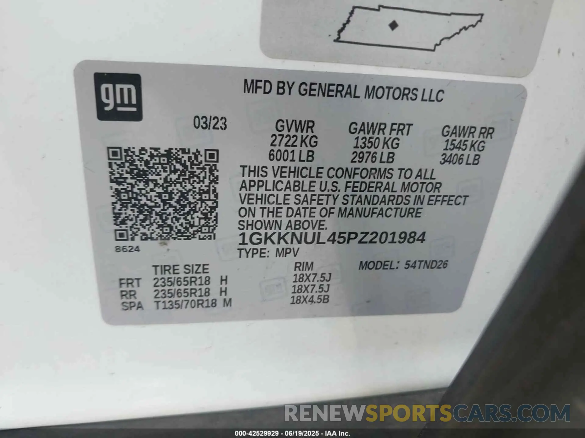 9 Photograph of a damaged car 1GKKNUL45PZ201984 GMC ACADIA 2023