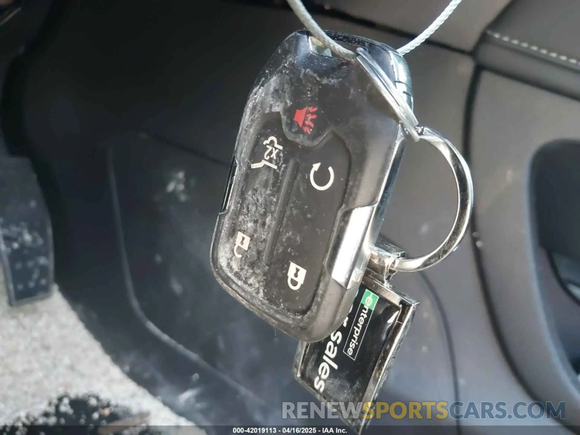 11 Photograph of a damaged car 1GKKNUL45PZ233933 GMC ACADIA 2023
