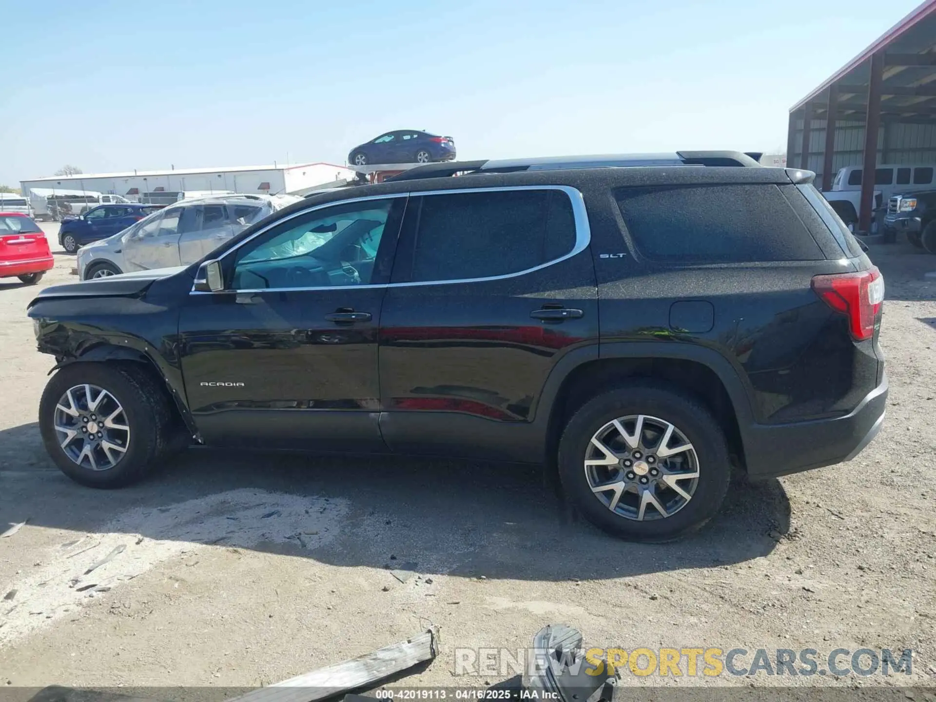 15 Photograph of a damaged car 1GKKNUL45PZ233933 GMC ACADIA 2023