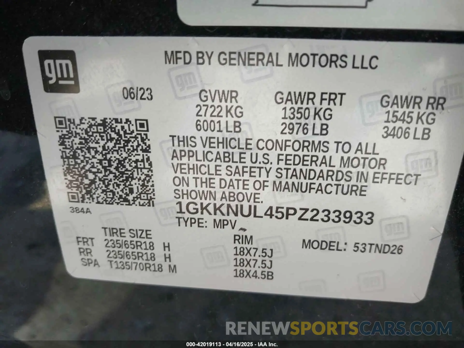 9 Photograph of a damaged car 1GKKNUL45PZ233933 GMC ACADIA 2023