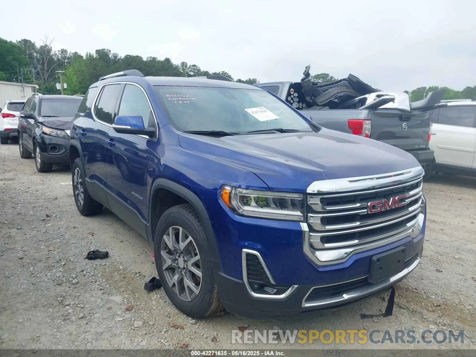 1 Photograph of a damaged car 1GKKNUL45PZ234113 GMC ACADIA 2023