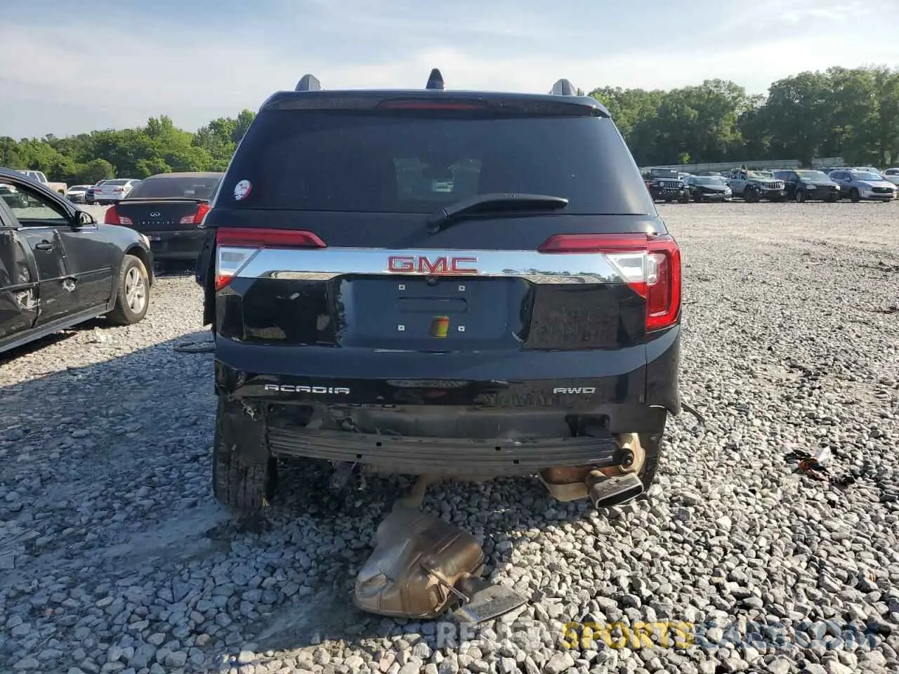 6 Photograph of a damaged car 1GKKNUL46PZ173578 GMC ACADIA 2023