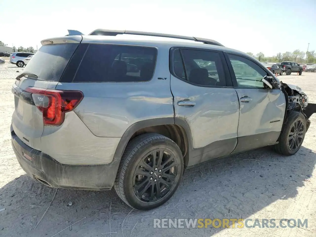 3 Photograph of a damaged car 1GKKNUL48PZ120798 GMC ACADIA 2023