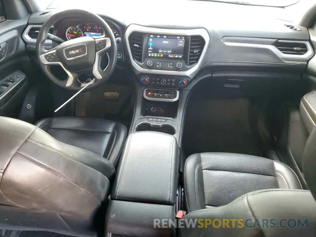 8 Photograph of a damaged car 1GKKNUL4XPZ208462 GMC ACADIA 2023