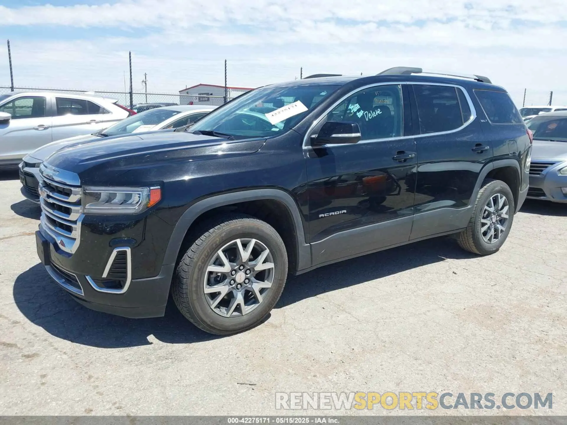2 Photograph of a damaged car 1GKKNUL4XPZ234253 GMC ACADIA 2023