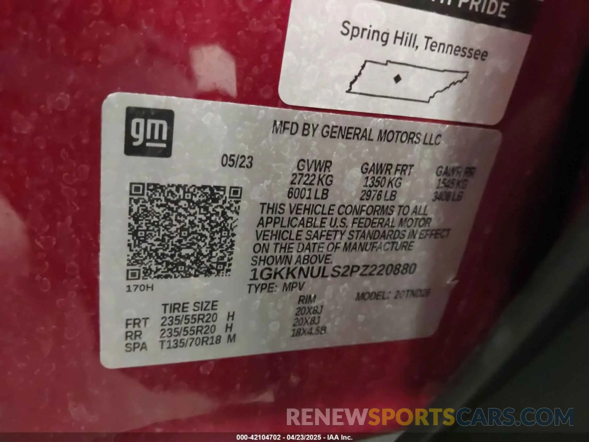 9 Photograph of a damaged car 1GKKNULS2PZ220880 GMC ACADIA 2023