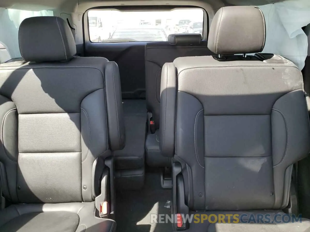 10 Фотография поврежденного автомобиля 1GKKNULS3PZ140164 GMC ACADIA 2023