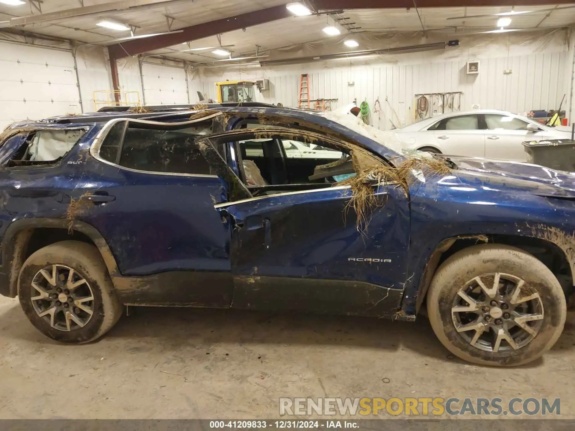 13 Photograph of a damaged car 1GKKNULS3PZ232990 GMC ACADIA 2023
