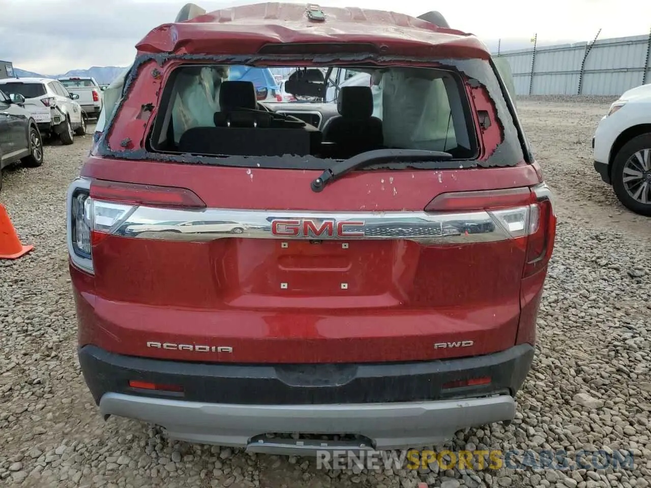 6 Photograph of a damaged car 1GKKNULS6PZ228609 GMC ACADIA 2023