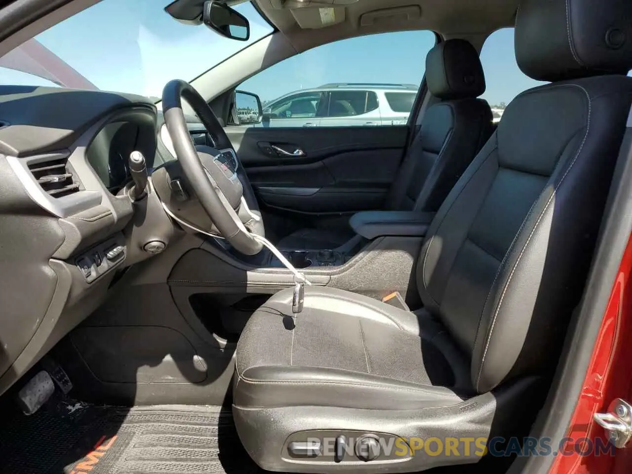 7 Photograph of a damaged car 1GKKNULS6PZ243272 GMC ACADIA 2023