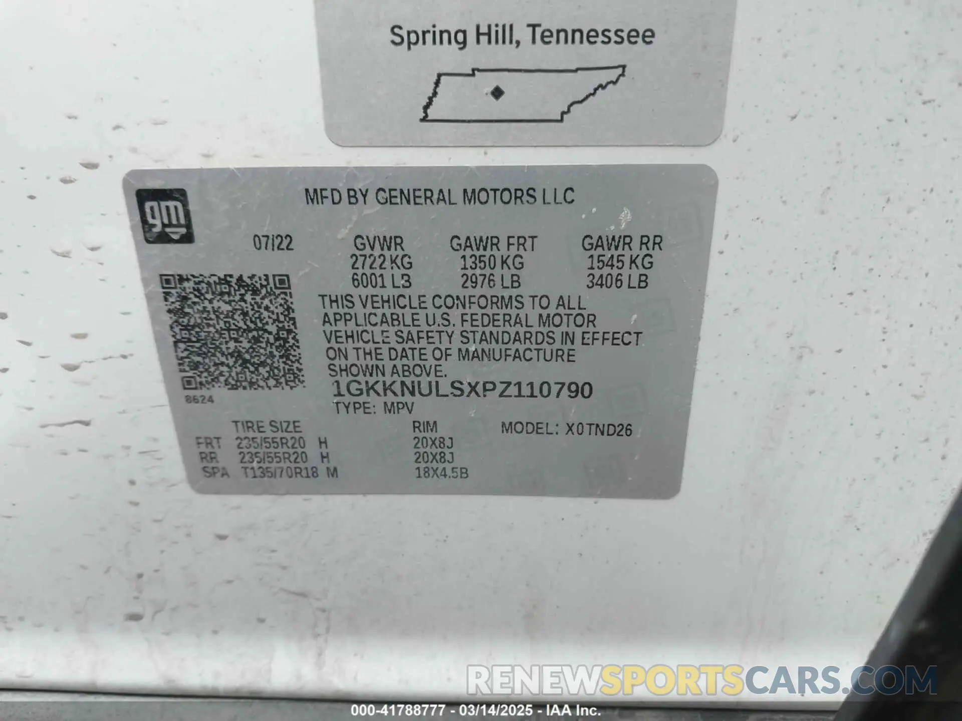 9 Photograph of a damaged car 1GKKNULSXPZ110790 GMC ACADIA 2023